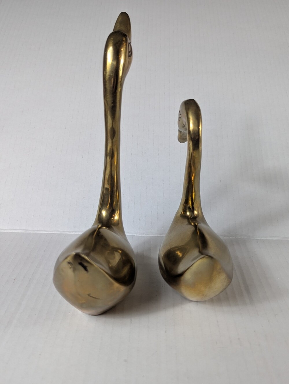 Vintage Mid-Century Brass Swan Figurines (Pair) - Made in Korea - Picture 9 of 13